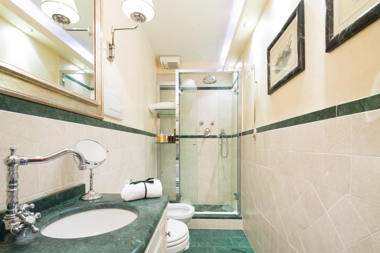 Old Tower Ponte Vecchio Suite フィレンツェ 部屋 写真
