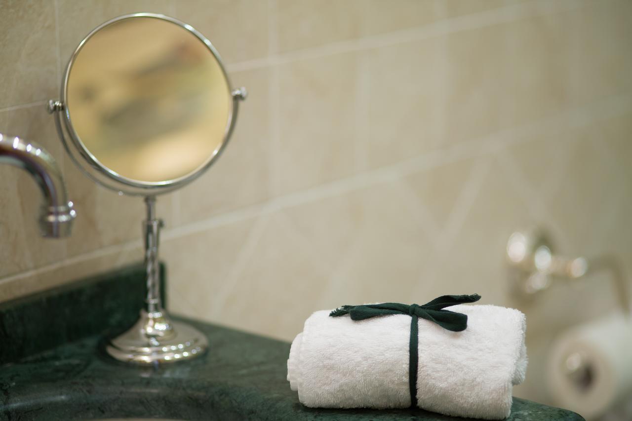 Old Tower Ponte Vecchio Suite フィレンツェ 部屋 写真