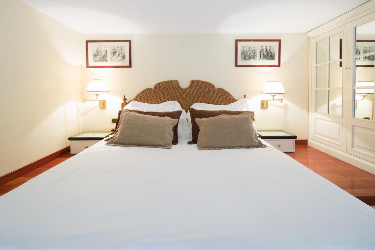 Old Tower Ponte Vecchio Suite フィレンツェ 部屋 写真